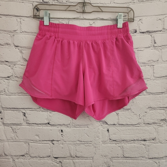 Lululemon Hotty Hot Short